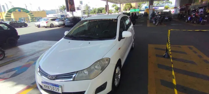Chery Celer Hatch 1.5 16V Flex 5P 2015