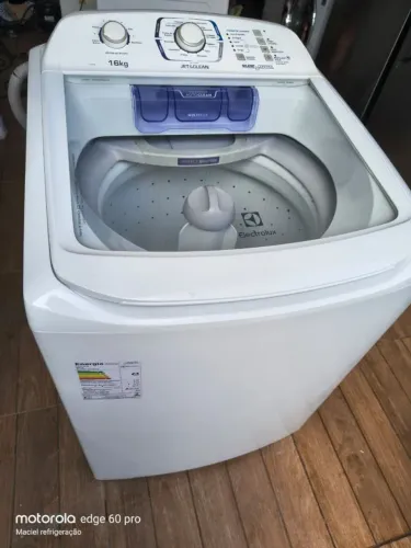 Máquina de lavar Electrolux 16kg