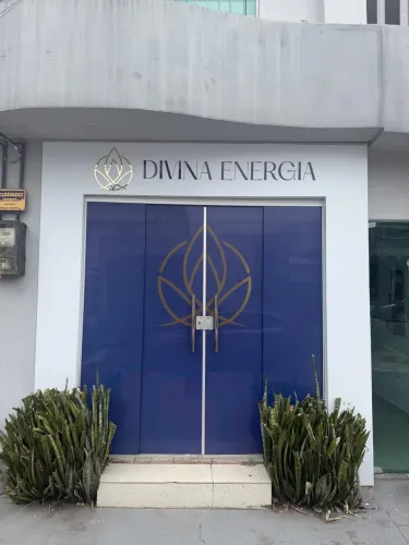 Alugo ponto comercial mobiliado na 14 de Abril