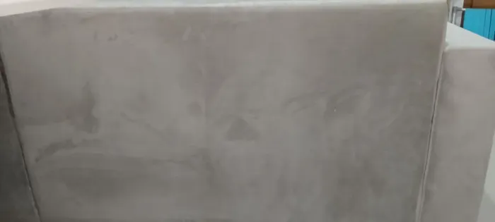Sofá de dois lugares