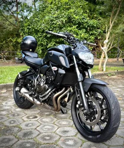 MT 07 700cc ÚNICO DONO COM APENAS 13.600 KMS ÚNICO DONO!