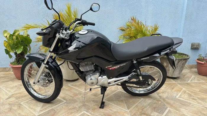 FAN 150 cilindradas! ANO 2014 ! EXTRA partida elétrica e freio disco!