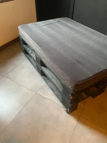 banco palete com rodinhas