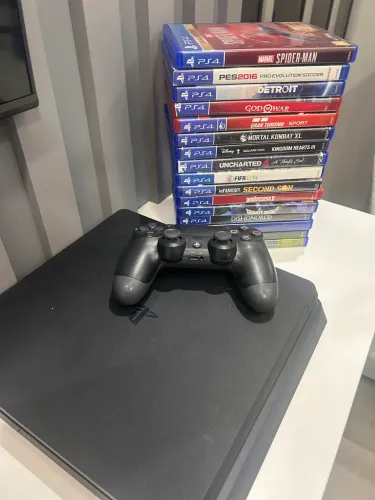 PLAYSTATION 4 + 1 CONTROLE + VÁRIOS JOGOS