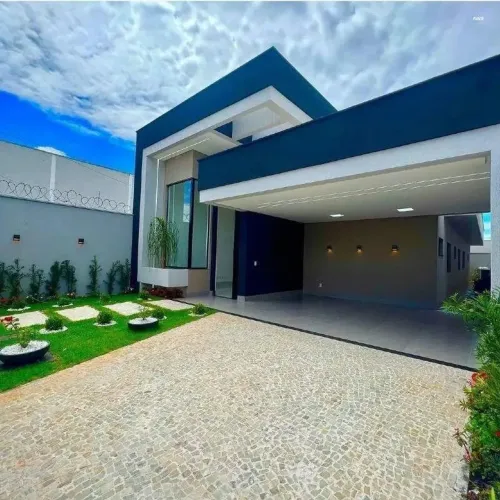 Casa Térrea de Alto Padrão 3 Suítes com Piscina | Lote Inteiro de 300 m²