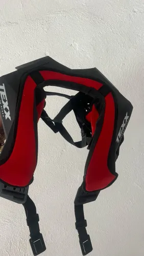 Protetor cervical de pescoço para trilha