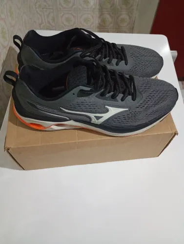Tênis Mizuno Wave Dynasty 6 masculino.