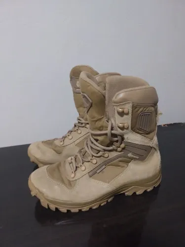 Vende se bota da invictos 