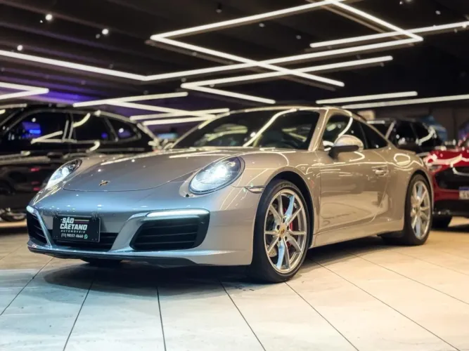 Porsche 911 Carrera 3.0 24V H6 PDK 2017