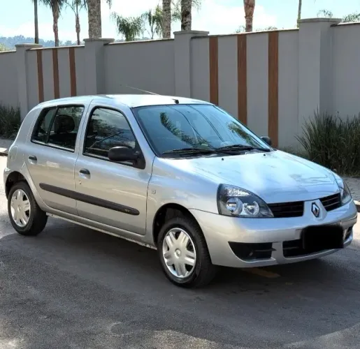 Renault Clio Hi-flex 1.0 16V 5P 2011