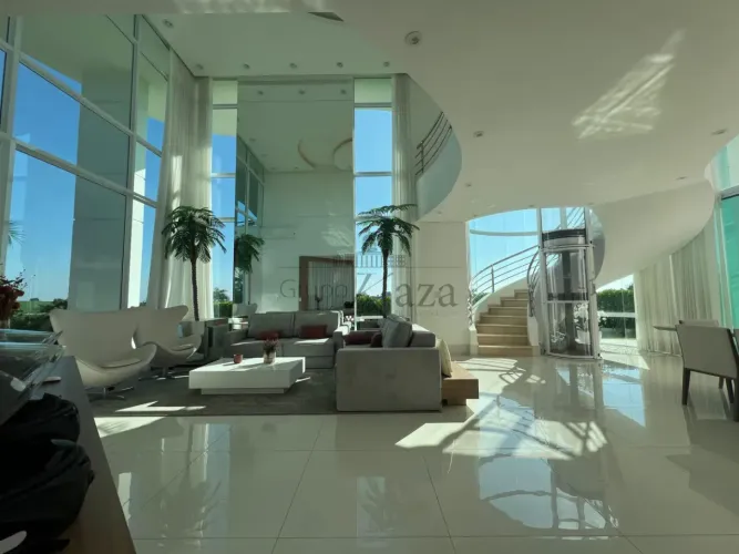 Casa em Condomínio - Porto Feliz - 4 Suítes - 650m².