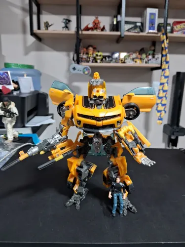 Boneco (Action figure) - Transformers: bumblebee