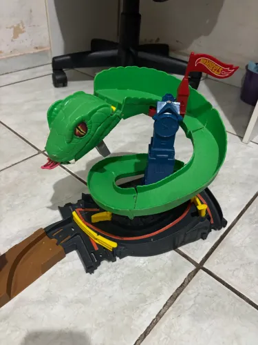 Pista carrinho HotWheels 