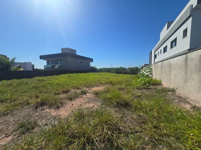 WW - Lote Condominio Jardins Veneza em Vila Velha 740m² - 750.000,00