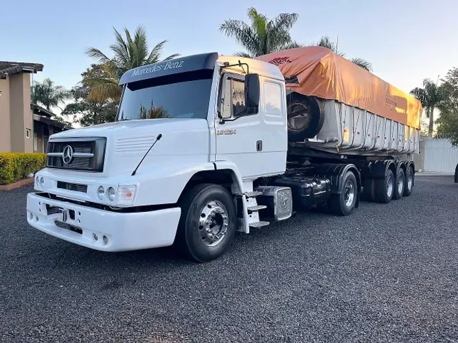 Conjunto carreta caçamba Randon 2001 e cavalo Mercedes benz1634 2003 em bom estado!