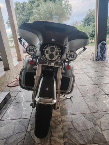 Harley Ultra Electra Glide FLHTK a mais nova de Brasília!