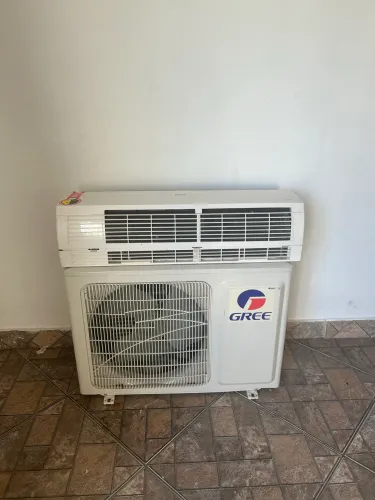 ? Ar-Condicionado Split 12.000 BTUs 220V - Excelente Oportunidade!