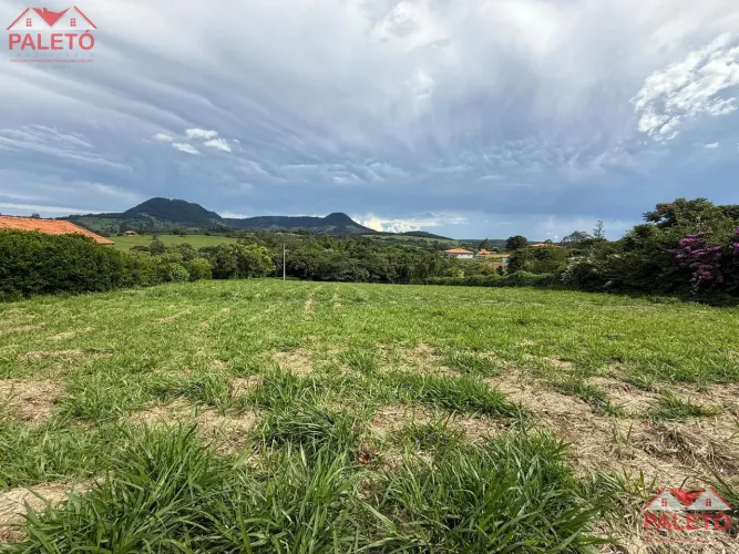 Terreno 2000 m² a venda no Condomínio Sete Nascentes na cidade de Bofete interior de SP
