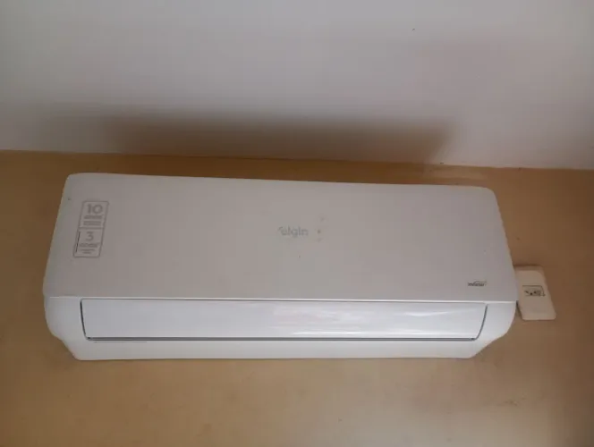 Ar-condicionado Elgin 12000 BTUs inverter