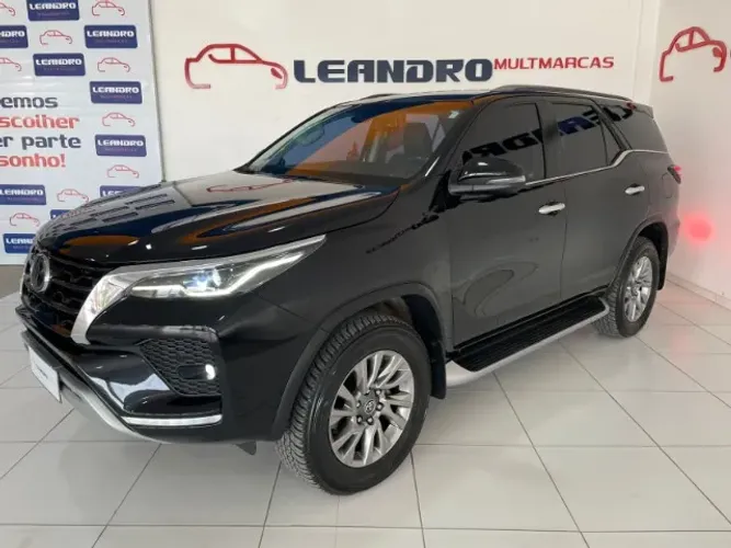 Toyota Hilux SW4 SRX 4X4 2.8 TDI 16V Dies. Aut. 2021