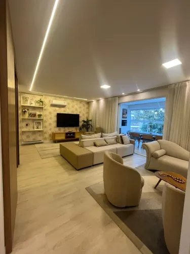 Apartamento de Luxo à Venda em Joinville-SC 3 Suítes 2 Salas 159 m² Mobiliado Vista para Á