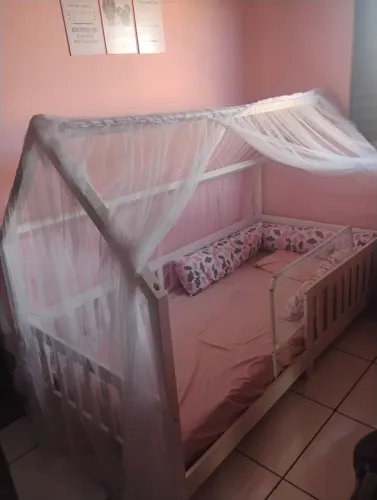 Cama montessoriana casinha