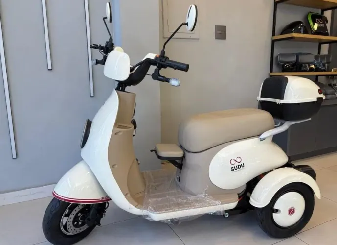SCOOTER TRICICLO SUDU 