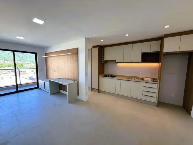 Apartamento Mobiliado de 1 quarto para Alugar no bairro Saco Grande, em Florianópolis.