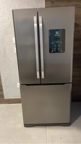 Geladeira Electrolux 3 portas 590 litros