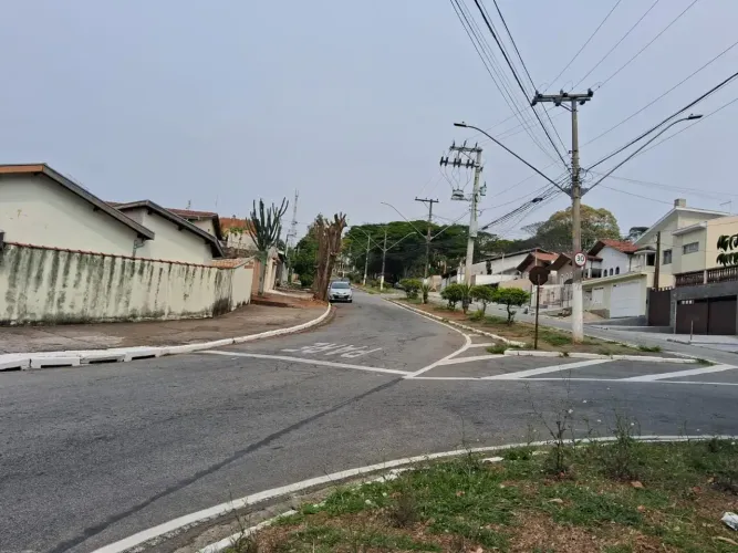Casa com 2 dormitórios à venda, 250 m² por R$ 450.000,00 - Alto São Pedro - Taubaté/SP