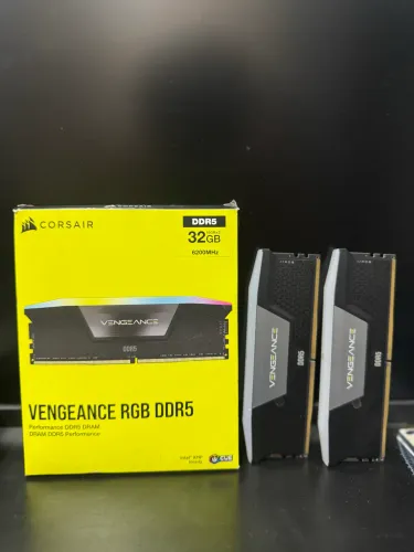 MEMÓRIA DDR5 32GB 6200MHZ