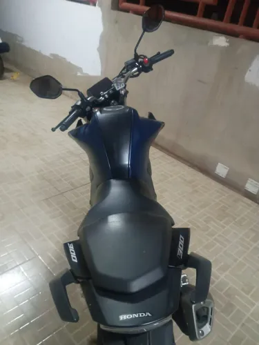 Vendo moto Twister 300