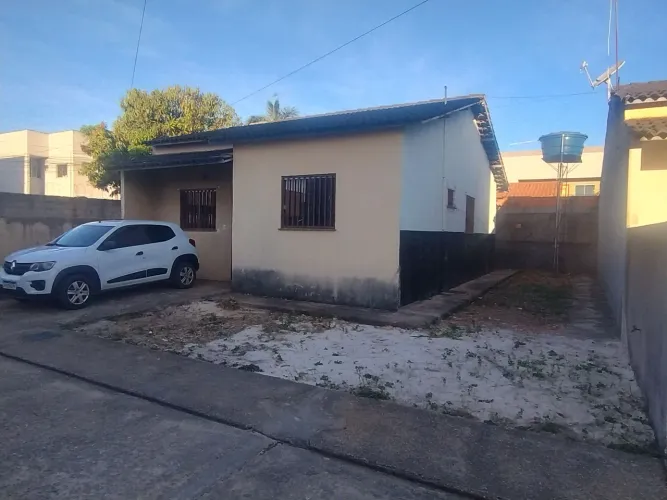 Alugo casa, condomínio fechado em águas lindas do Goiás