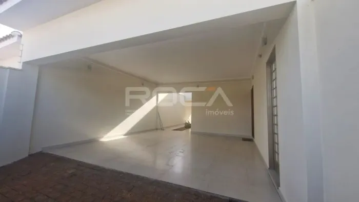 Casa Padrão à Venda no Planalto Paraíso - São Carlos