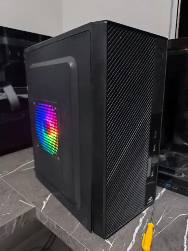 Computador Completo: SSD + 16GB de RAM + RGB