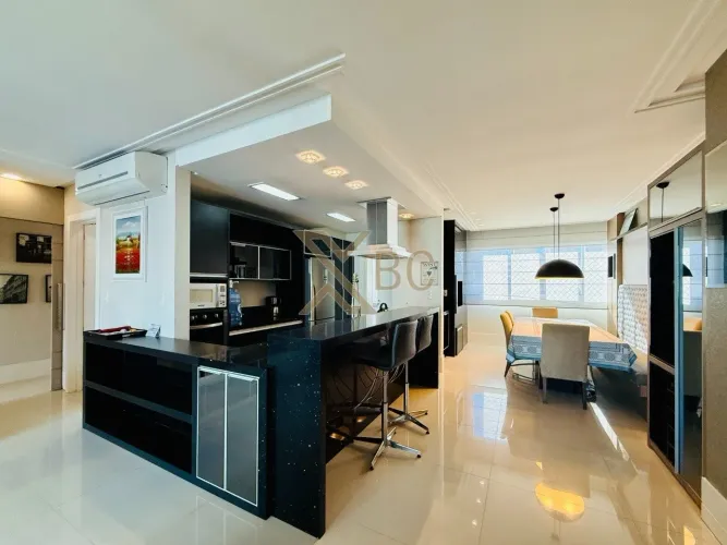Apartamento 3 Quartos para Venda em Balneário Camboriú, Centro, 3 dormitórios, 3 suítes, 4