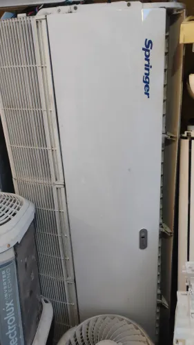 Ar condicionado Piso Teto 58000 BTUs.