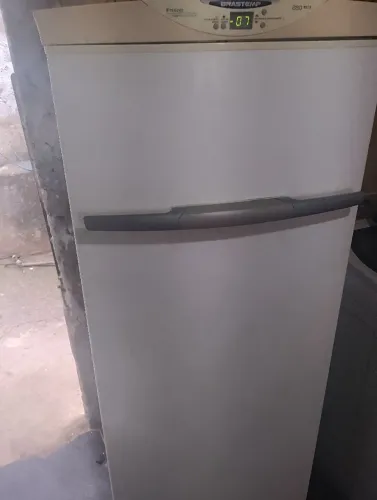 Freezer vertical frost free funcionando