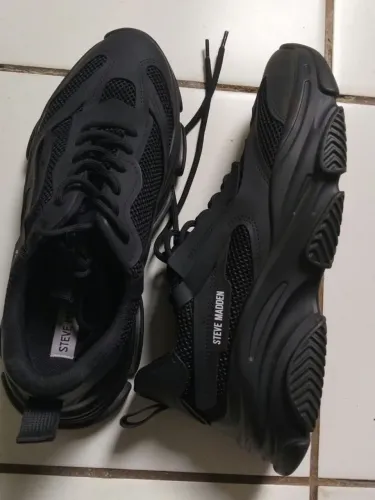 Vende se novo