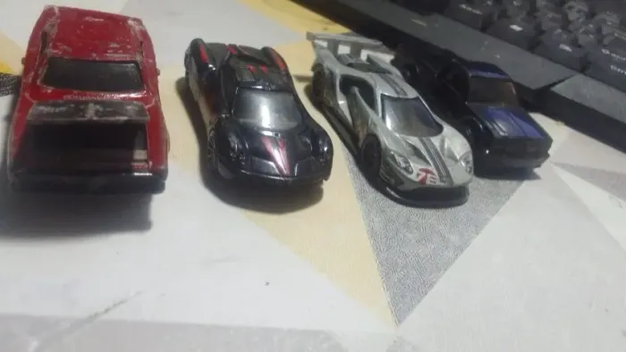 lote 1 miniatura hot wheels loose