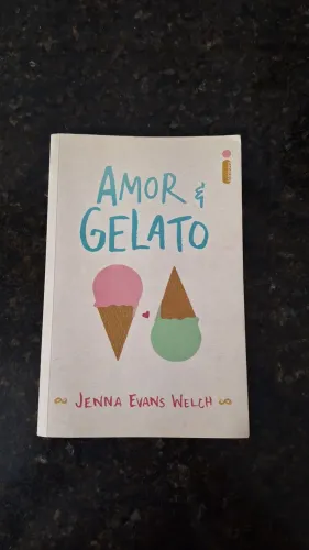 Livro Amor e Gelato 