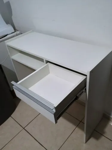 Vendo mesinha escrivaninha
