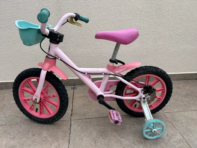 Bicicleta infantil aro 14 semi-nova