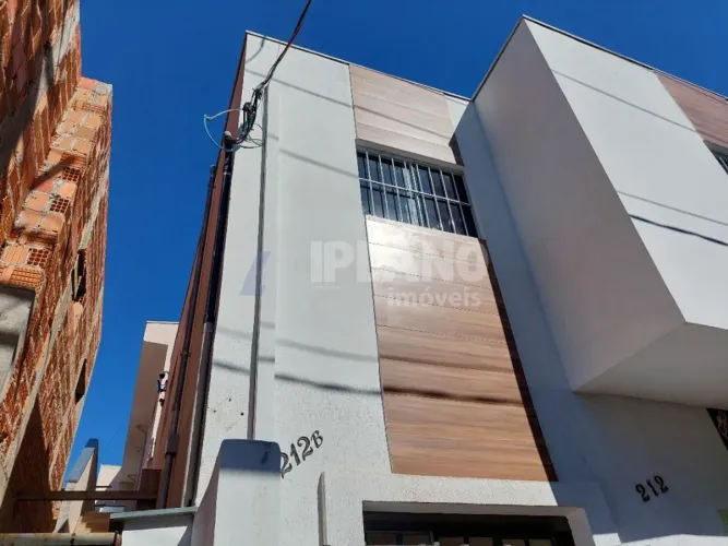 Locação de Casas / Sobrado na cidade de São Carlos