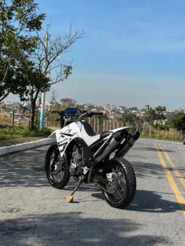 Vendo xt 2013 zera