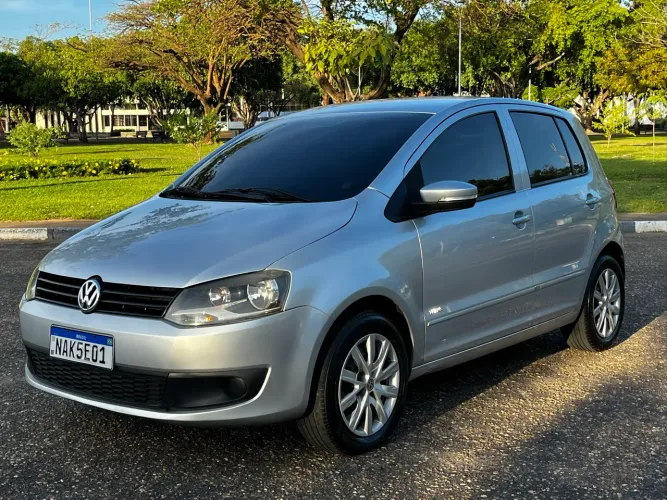 Volkswagen Fox 1.0 MI Total Flex 8V 5P 2011