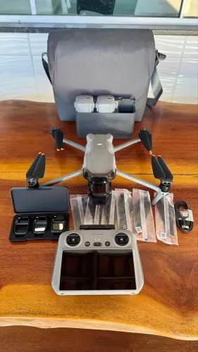 Dji Air 3s Combo com Tela - 2 semanas de uso SUPERNOVO