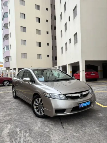 Honda Civic Sedan LXS 1.8/1.8 Flex 16V Aut. 4P 2011