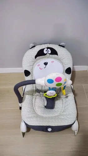 Cadeirinha de bebê musical