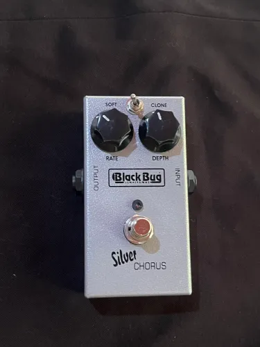 Vendo pedais de guitarras novos